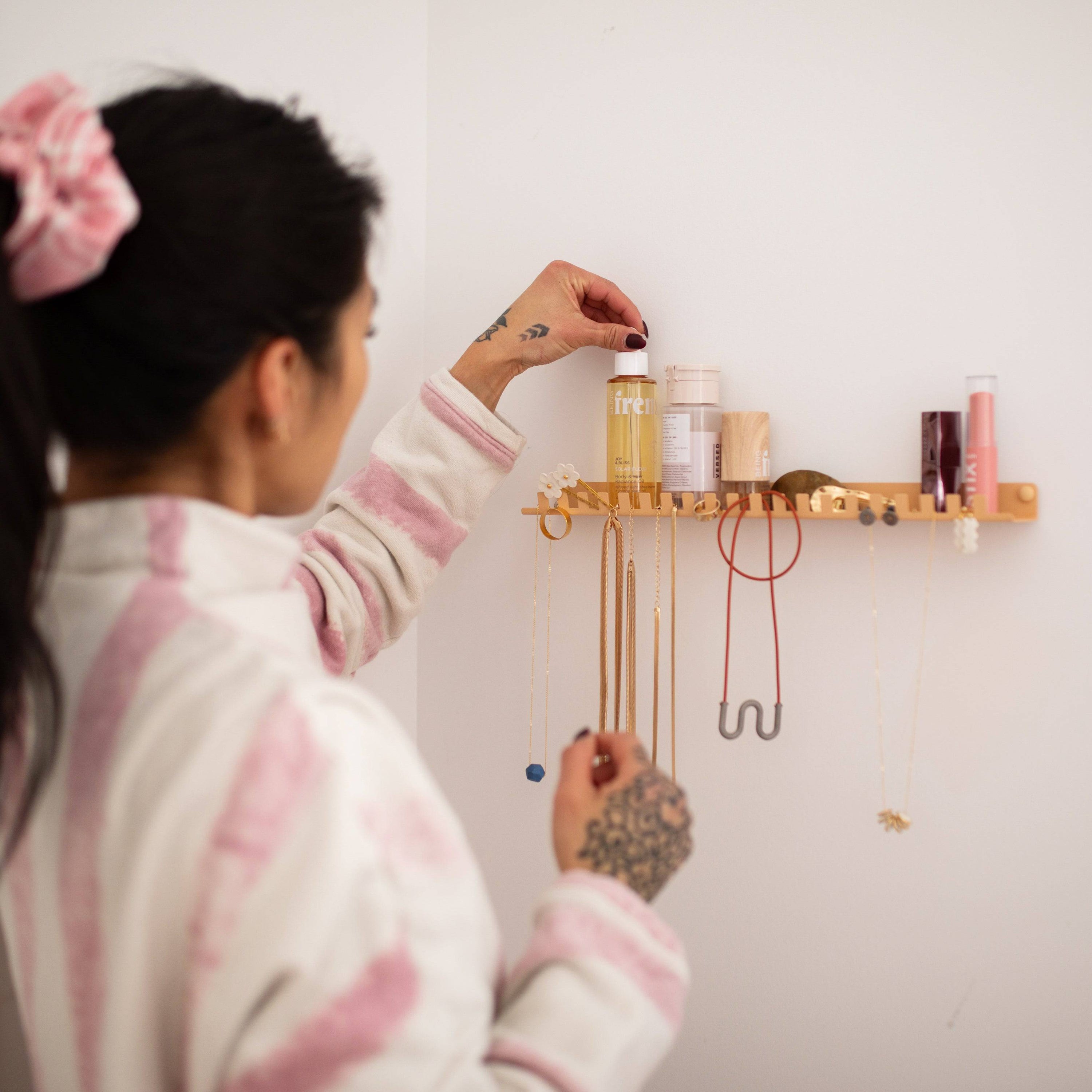 Necklace Shelf - Safran Everyday